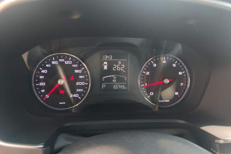 Used Roewe RX5 2019 20T Two-Wheel Drive Automatic 4G Connected Platinum Edition Instrument Cluster