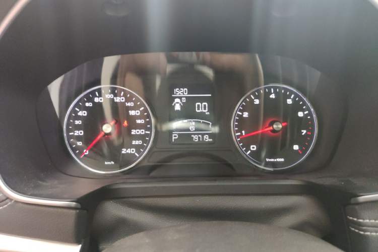 Used Roewe RX5 2019 20T Two-Wheel Drive Automatic 4G Connected Platinum Edition Instrument Cluster