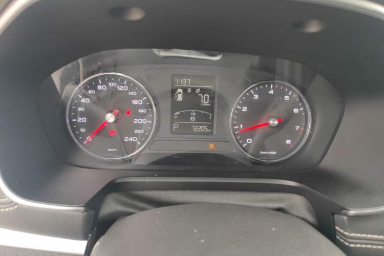 Used Roewe RX5 2019 20T Two-Wheel Drive Automatic 4G Connected Platinum Edition Instrument Cluster