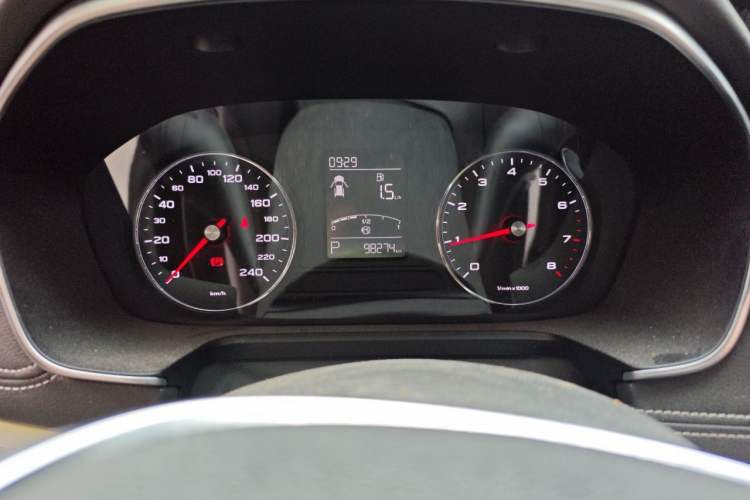 Used Roewe RX5 2019 20T Two-Wheel Drive Automatic 4G Connected Platinum Edition Instrument Cluster