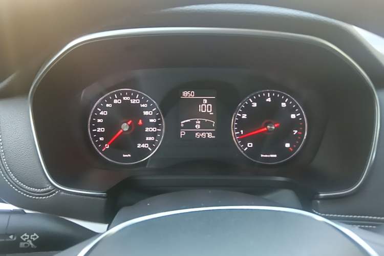 Used Roewe RX5 2019 20T Two-Wheel Drive Automatic 4G Connected Platinum Edition Instrument Cluster