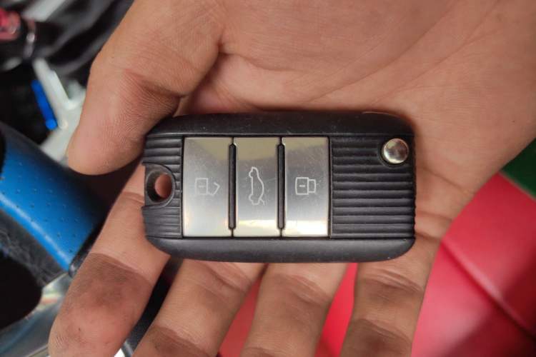 Used Roewe RX5 2019 20T Two-Wheel Drive Automatic 4G Connected Platinum Edition Interior 1