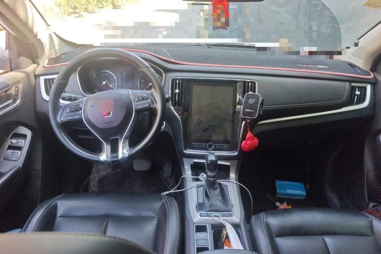 Used Roewe RX5 2019 20T Two-Wheel Drive Automatic 4G Connected Platinum Edition Interior 2