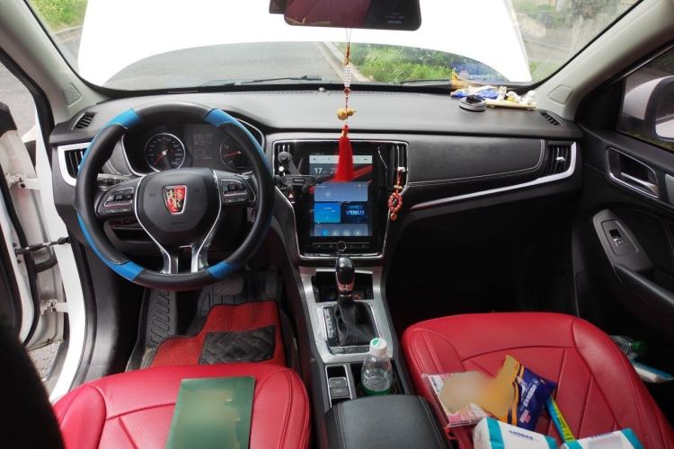 Used Roewe RX5 2019 20T Two-Wheel Drive Automatic 4G Connected Platinum Edition Interior 2