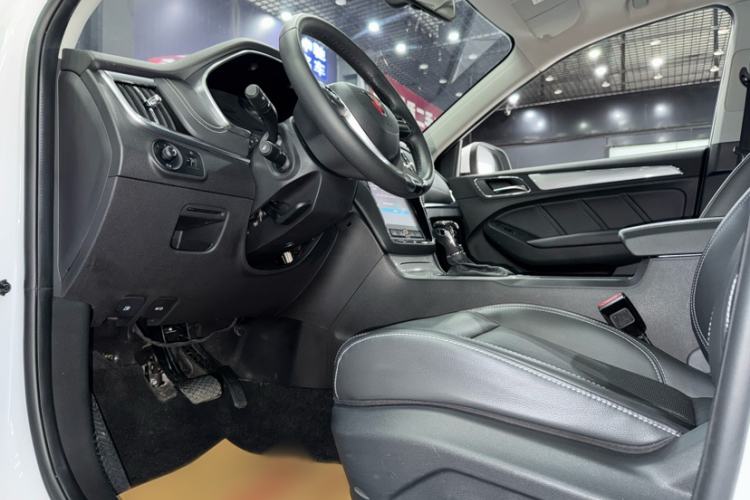 Used Roewe RX5 2019 20T Two-Wheel Drive Automatic Ali Smart Connectivity Platinum Edition Interior 7