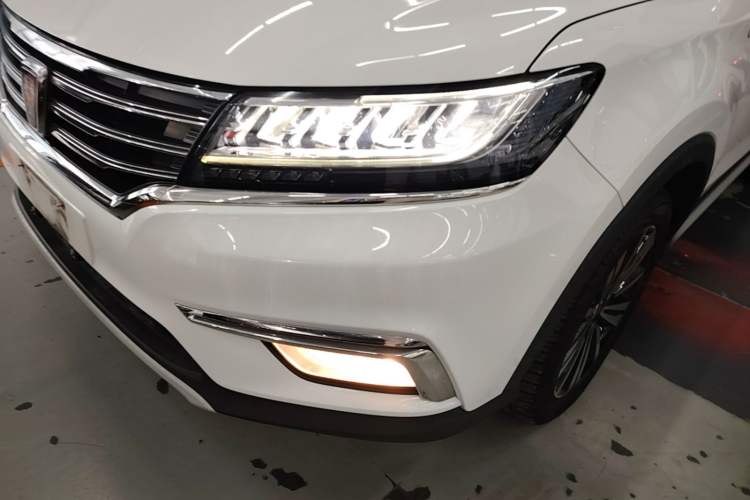 Used Roewe RX5 2019 20T Two-Wheel Drive Automatic 4G Connected Platinum Edition Left Front Headlight