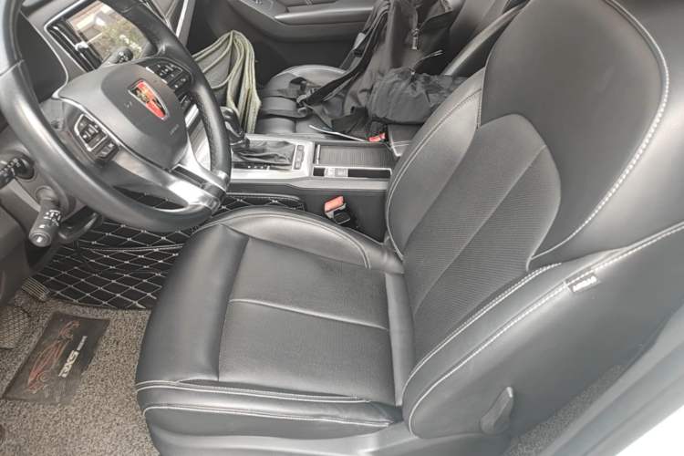Used Roewe RX5 2019 20T Two-Wheel Drive Automatic 4G Connected Platinum Edition Left Front Seat