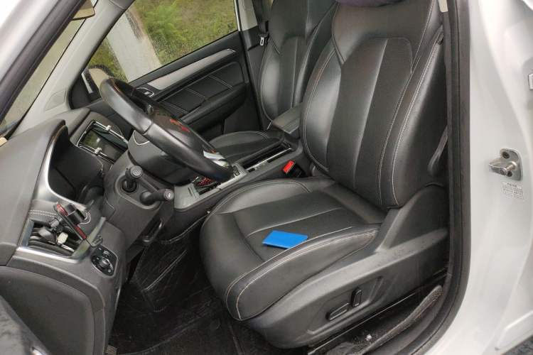 Used Roewe RX5 2019 20T Two-Wheel Drive Automatic 4G Connected Platinum Edition Left Front Seat