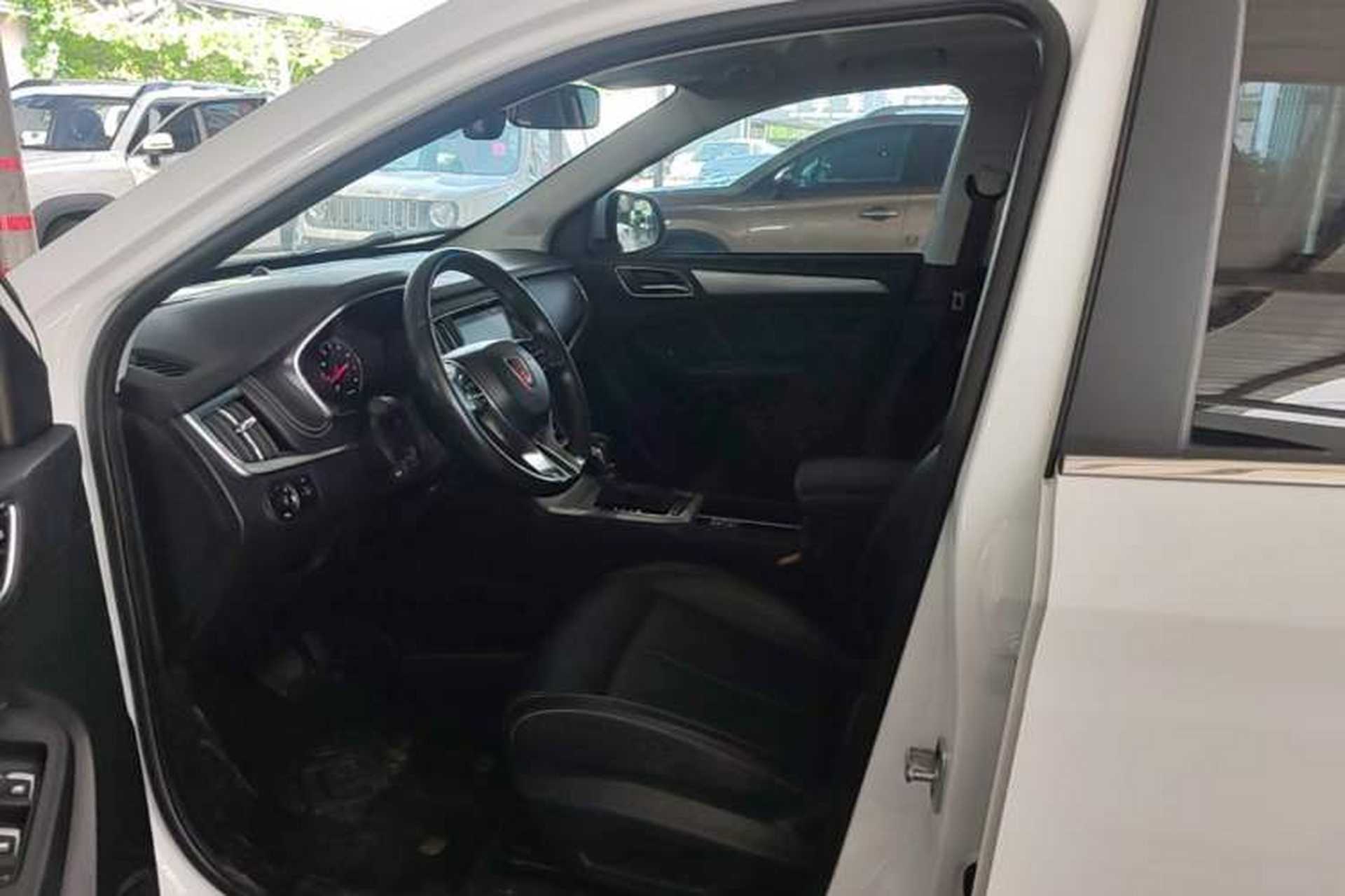 Used Roewe RX5 2019 20T Two-Wheel Drive Automatic 4G Connected Platinum Edition Left Front Seat