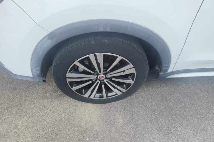 Used Roewe RX5 2019 20T Two-Wheel Drive Manual Ali Smart Network Platinum Edition Left Front Wheel Hub