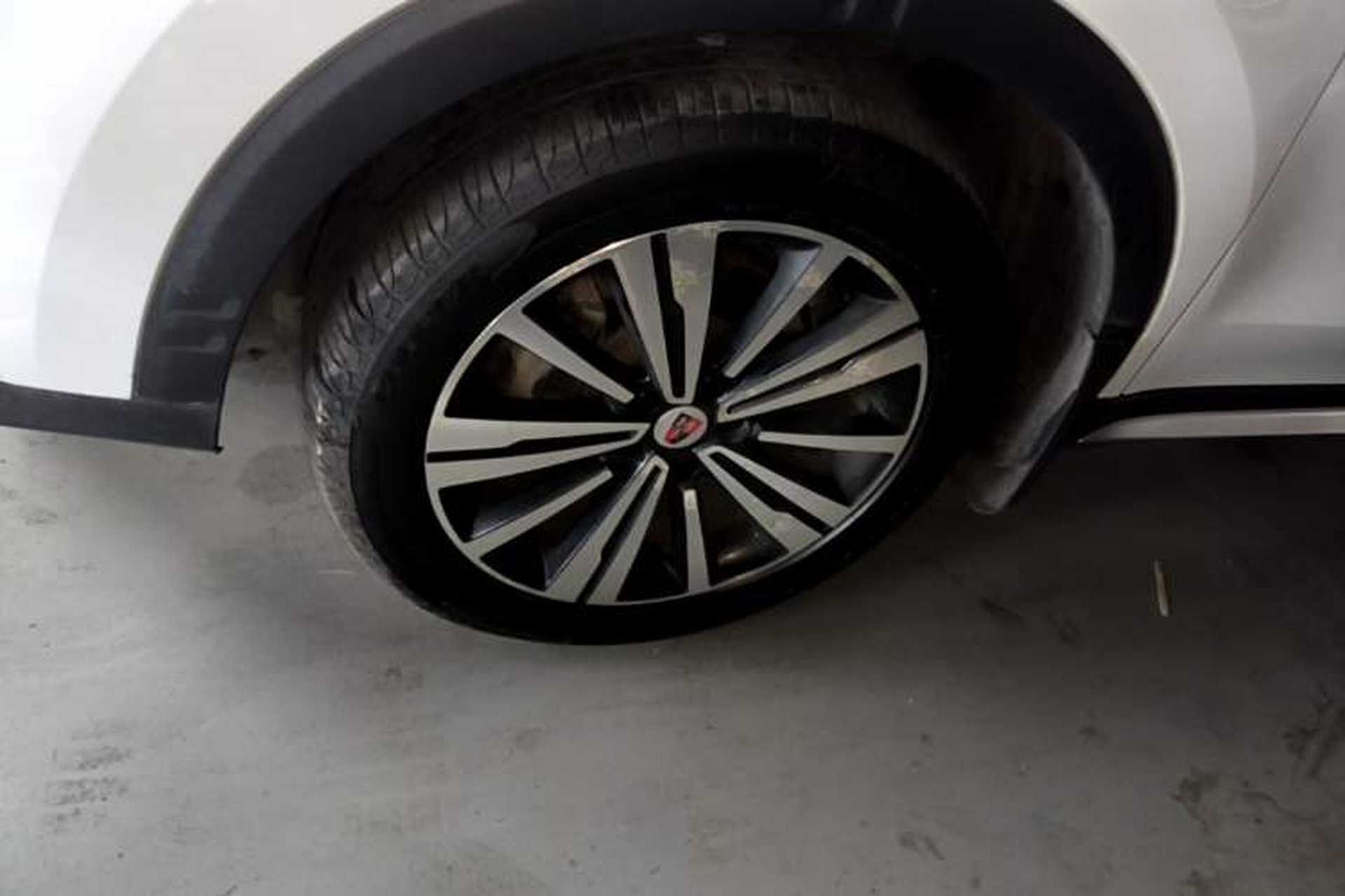 Used Roewe RX5 2019 20T Two-Wheel Drive Automatic 4G Connected Platinum Edition Left Front Wheel Hub