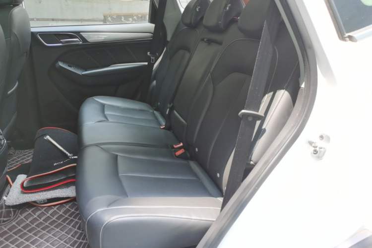 Used Roewe RX5 2019 20T Two-Wheel Drive Automatic 4G Connected Platinum Edition Left Rear Seat