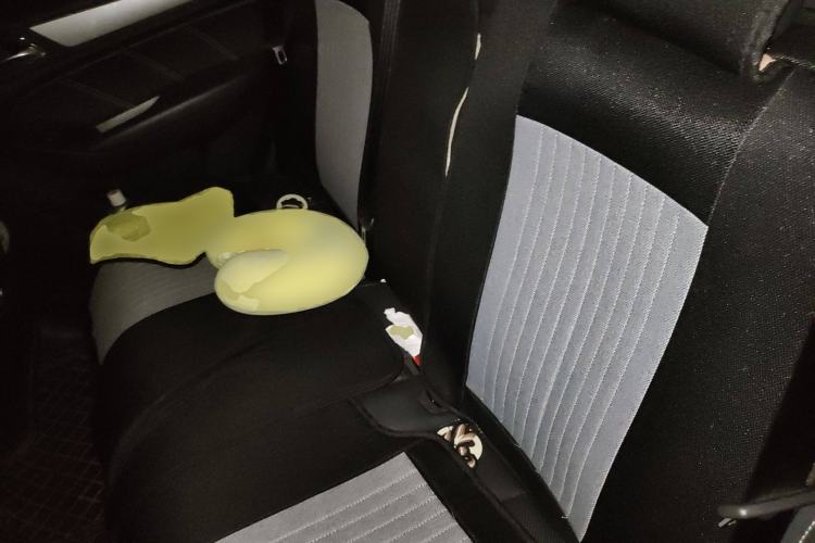 Used Roewe RX5 2019 20T Two-Wheel Drive Manual 4G Connect Platinum Edition Left Rear Seat