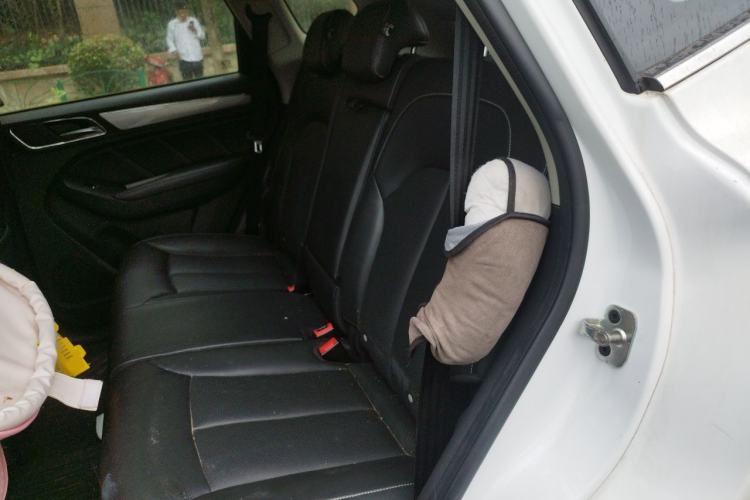Used Roewe RX5 2019 20T Two-Wheel Drive Automatic 4G Connected Platinum Edition Left Rear Seat