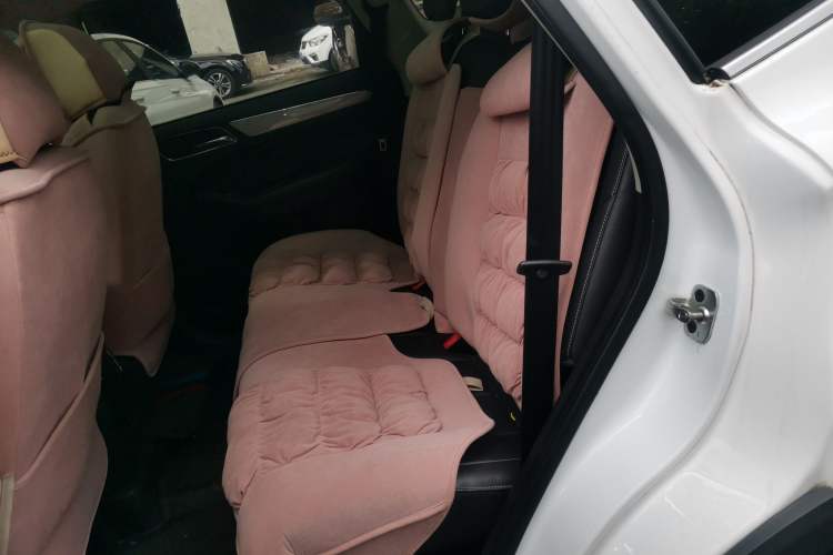 Used Roewe RX5 2019 20T Two-Wheel Drive Automatic 4G Connected Platinum Edition Left Rear Seat