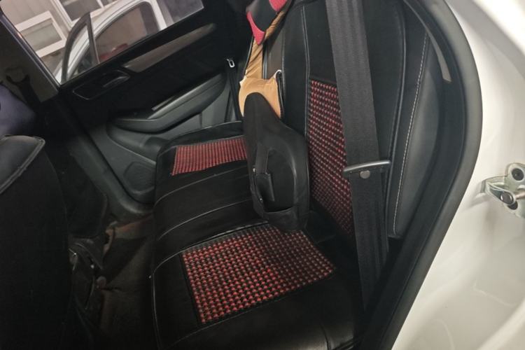 Used Roewe RX5 2019 20T Two-Wheel Drive Automatic Ali Smart Connectivity Platinum Edition Left Rear Seat