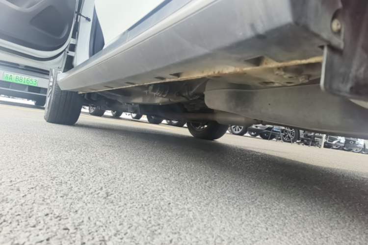 Used Roewe RX5 2019 20T Two-Wheel Drive Manual Ali Smart Network Platinum Edition Left Side Sill