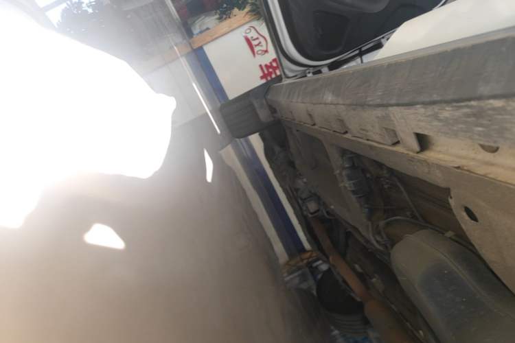 Used Roewe RX5 2019 20T Two-Wheel Drive Manual 4G Connect Platinum Edition Left Side Sill