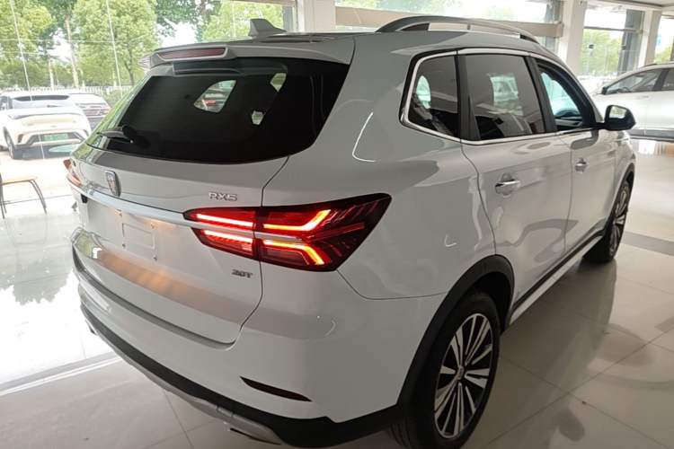 Used Roewe RX5 2019 20T Two-Wheel Drive Automatic 4G Connected Platinum Edition Rear Right 45 Deg