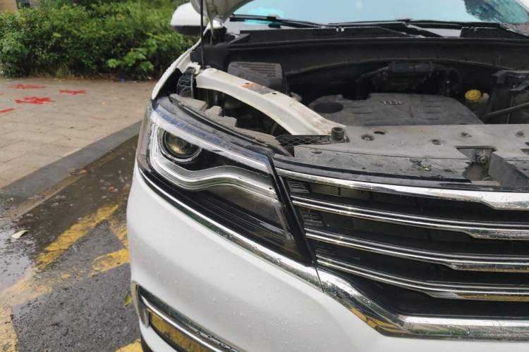 Used Roewe RX5 2019 20T Two-Wheel Drive Manual 4G Connect Platinum Edition Right Front Headlight