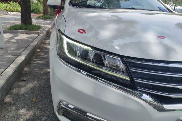 Used Roewe RX5 2019 20T Two-Wheel Drive Automatic 4G Connected Platinum Edition Right Front Headlight
