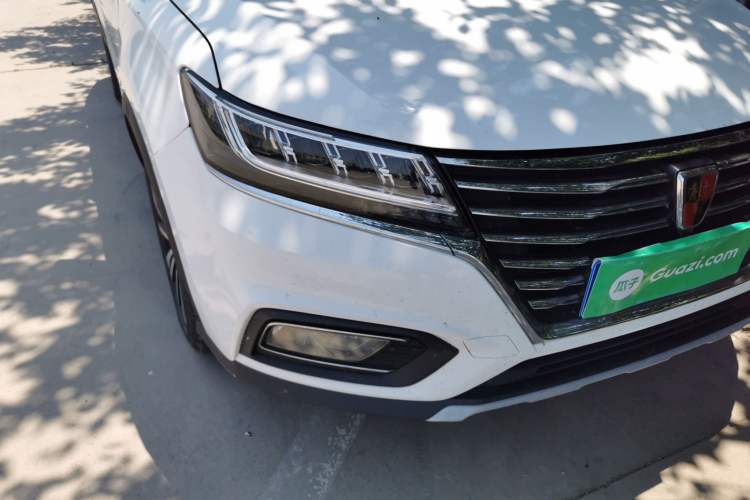 Used Roewe RX5 2019 20T Two-Wheel Drive Manual Ali Smart Network Platinum Edition Right Front Headlight