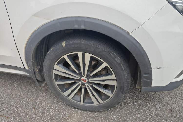 Used Roewe RX5 2019 20T Two-Wheel Drive Manual 4G Connect Platinum Edition Right Front Wheel Hub