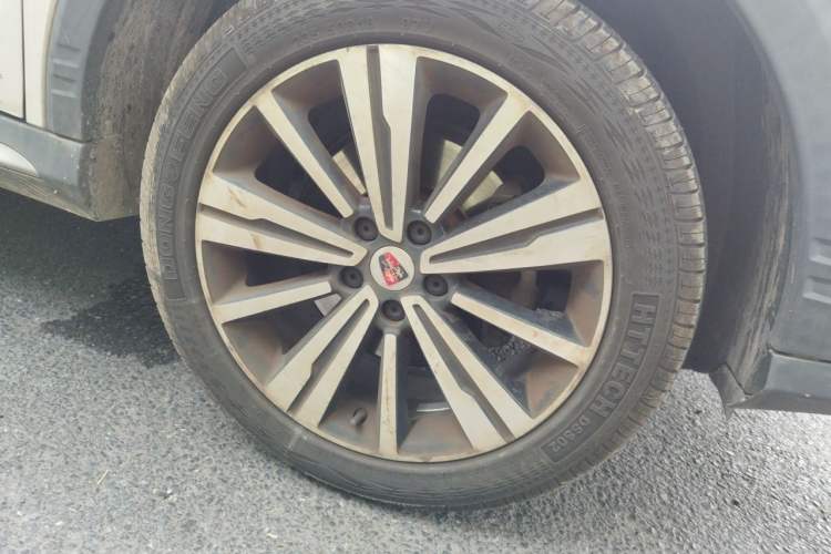 Used Roewe RX5 2019 20T Two-Wheel Drive Automatic 4G Connected Platinum Edition Right Front Wheel Hub