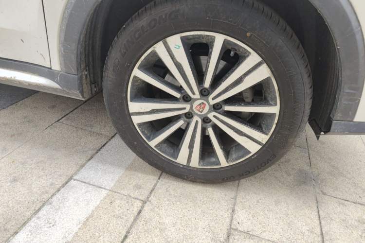 Used Roewe RX5 2019 20T Two-Wheel Drive Automatic 4G Connected Platinum Edition Right Front Wheel Hub