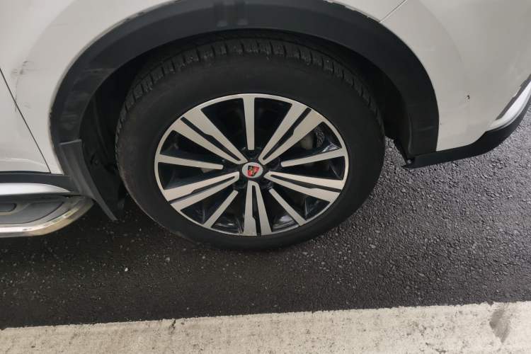 Used Roewe RX5 2019 20T Two-Wheel Drive Automatic 4G Connected Platinum Edition Right Front Wheel Hub