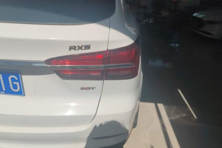 Used Roewe RX5 2019 20T Two-Wheel Drive Manual 4G Connect Platinum Edition Right Rear Taillight
