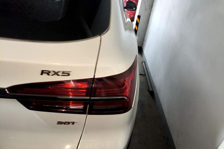 Used Roewe RX5 2019 20T Two-Wheel Drive Automatic 4G Connected Platinum Edition Right Rear Taillight