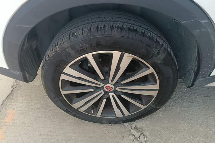 Used Roewe RX5 2019 20T Two-Wheel Drive Automatic Ali Smart Connectivity Platinum Edition Right Rear Wheel Hub