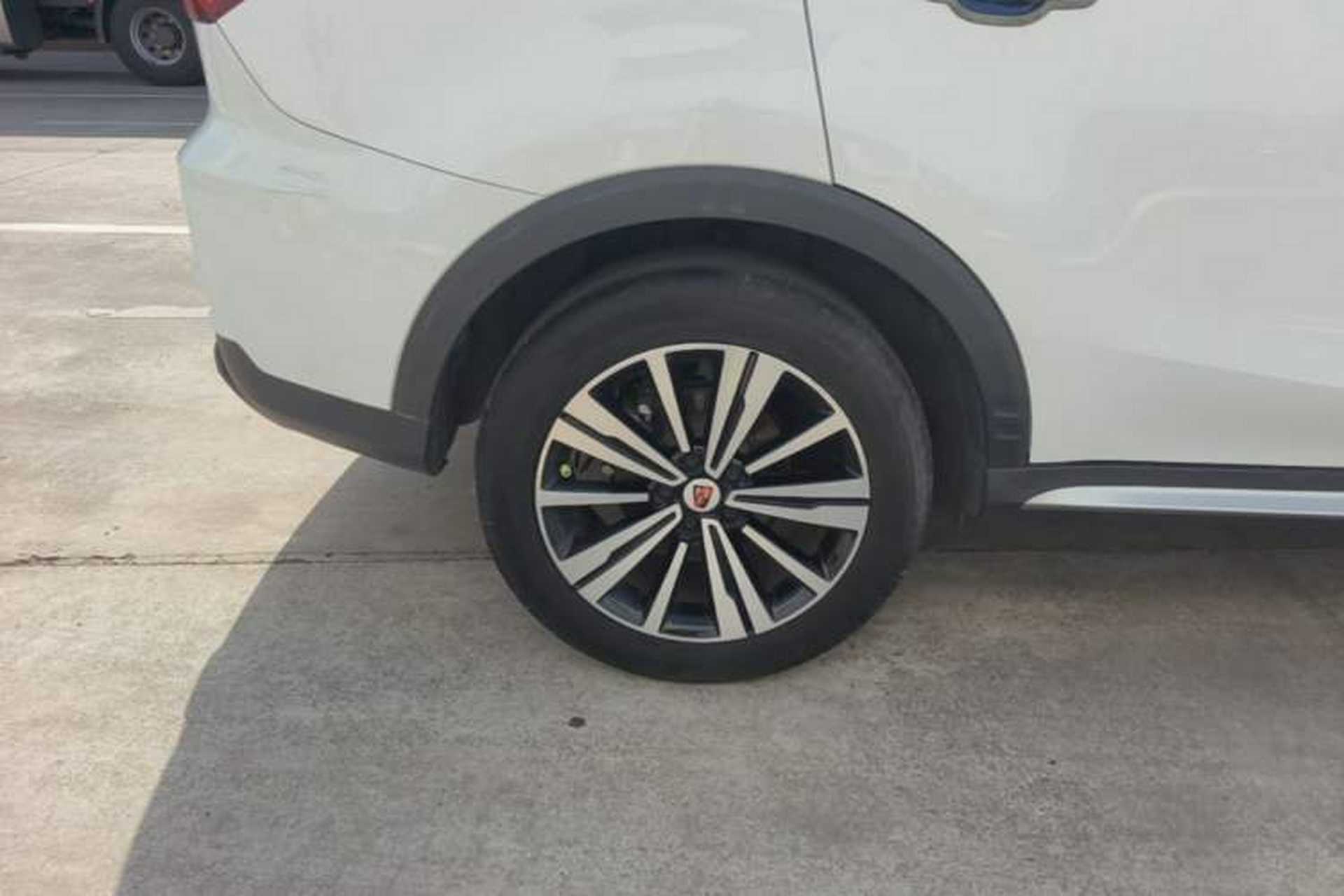 Used Roewe RX5 2019 20T Two-Wheel Drive Automatic Ali Smart Connectivity Platinum Edition Right Rear Wheel Hub