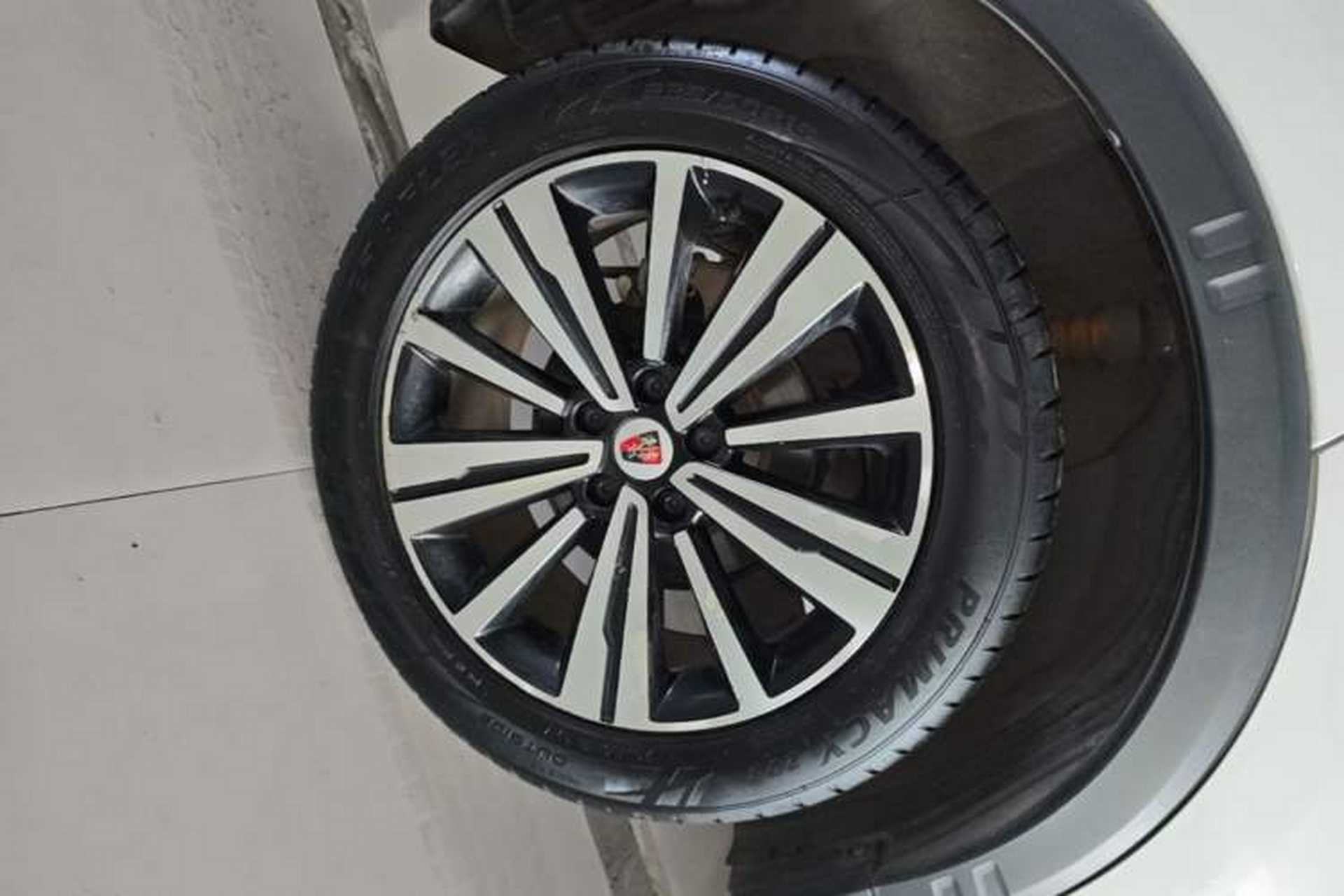 Used Roewe RX5 2019 20T Two-Wheel Drive Automatic 4G Connected Platinum Edition Right Rear Wheel Hub