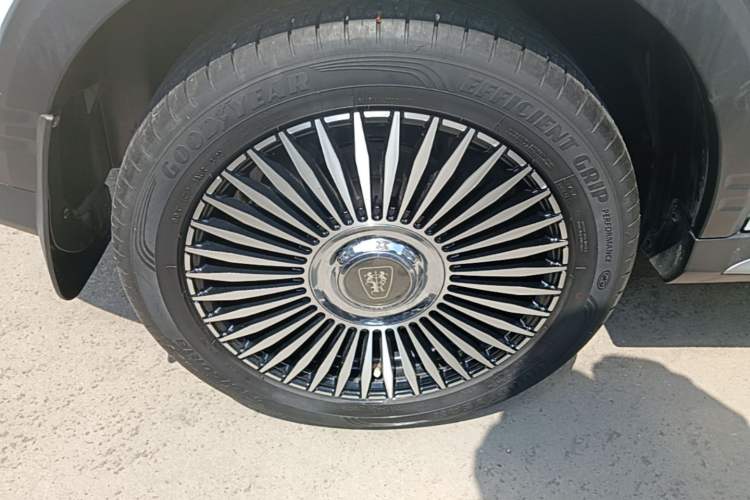 Used Roewe RX5 2019 30T Two-Wheel Drive Automatic Ali SmartConnect Platinum Edition Right Rear Wheel Hub