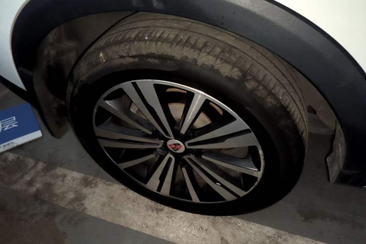 Used Roewe RX5 2019 20T Two-Wheel Drive Automatic 4G Connected Platinum Edition Right Rear Wheel Hub