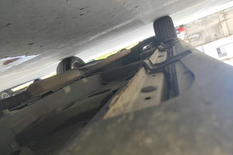 Used Roewe RX5 2019 20T Two-Wheel Drive Automatic 4G Connected Platinum Edition Right Side Sill