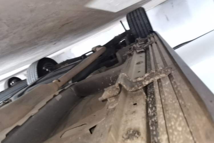 Used Roewe RX5 2019 20T Two-Wheel Drive Automatic Ali Smart Connectivity Platinum Edition Right Side Sill