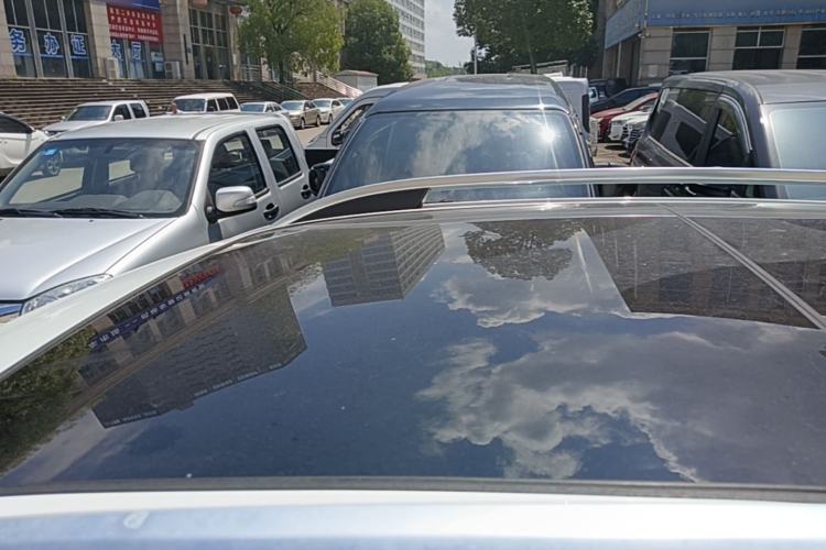 Used Roewe RX5 2019 30T Two-Wheel Drive Automatic Ali SmartConnect Platinum Edition Roof