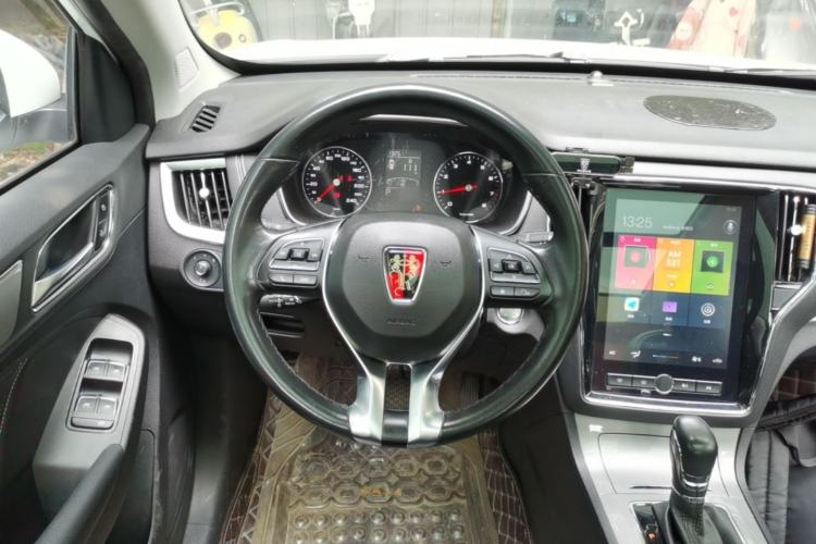 Used Roewe RX5 2019 20T Two-Wheel Drive Automatic 4G Connected Platinum Edition Steering Wheel