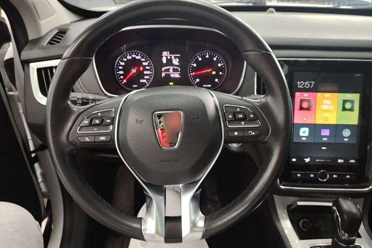 Used Roewe RX5 2019 20T Two-Wheel Drive Automatic 4G Connected Platinum Edition Steering Wheel
