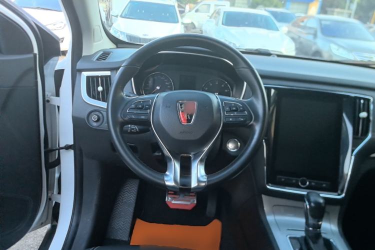 Used Roewe RX5 2019 20T Two-Wheel Drive Automatic 4G Connected Platinum Edition Steering Wheel