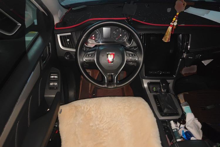 Used Roewe RX5 2019 20T Two-Wheel Drive Automatic 4G Connected Platinum Edition Steering Wheel