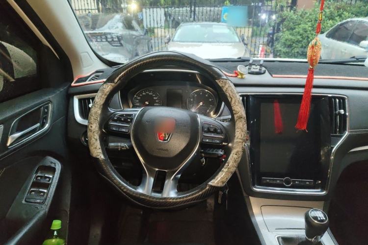 Used Roewe RX5 2019 20T Two-Wheel Drive Manual 4G Connect Platinum Edition Steering Wheel