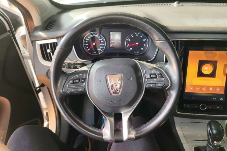Used Roewe RX5 2019 20T Two-Wheel Drive Automatic 4G Connected Platinum Edition Steering Wheel
