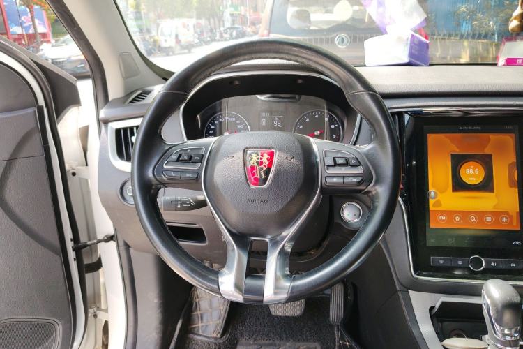 Used Roewe RX5 2019 20T Two-Wheel Drive Automatic 4G Connected Platinum Edition Steering Wheel