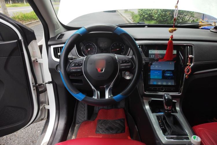 Used Roewe RX5 2019 20T Two-Wheel Drive Automatic 4G Connected Platinum Edition Steering Wheel