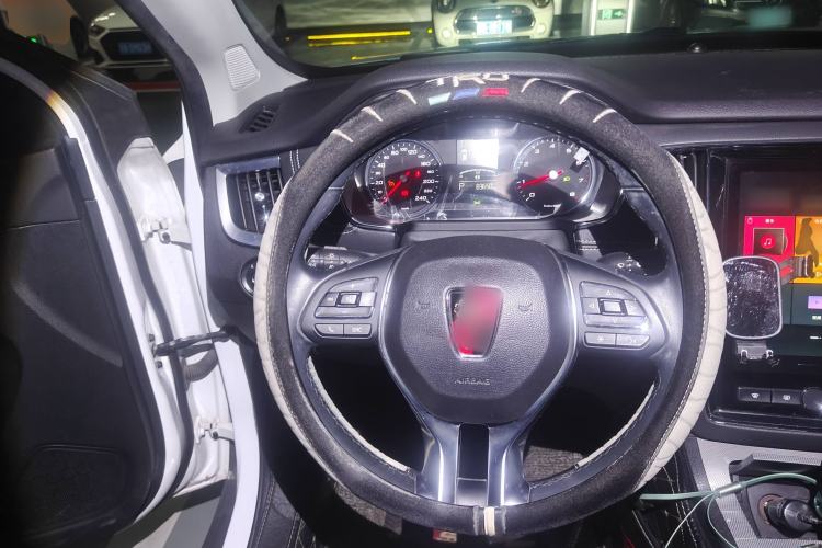 Used Roewe RX5 2019 20T Two-Wheel Drive Automatic 4G Connected Platinum Edition Steering Wheel