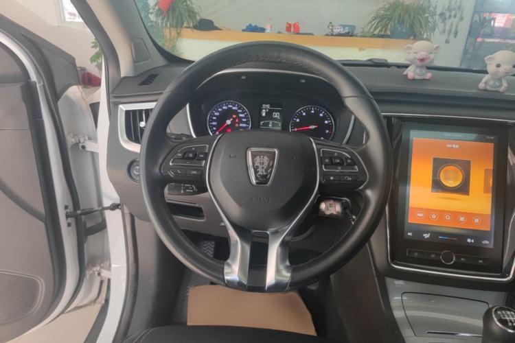 Used Roewe RX5 2019 20T Two-Wheel Drive Manual 4G Connect Platinum Edition Steering Wheel